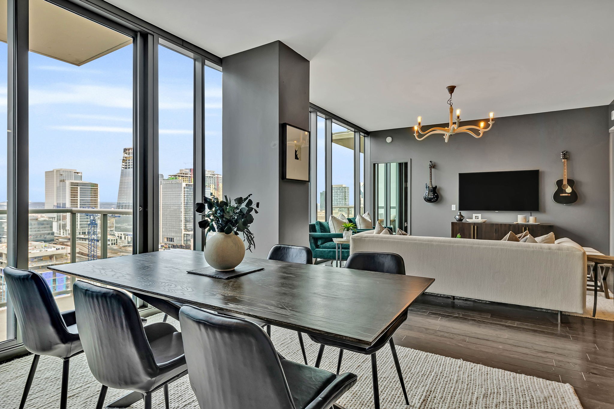 1212 Laurel St Unit: 1704