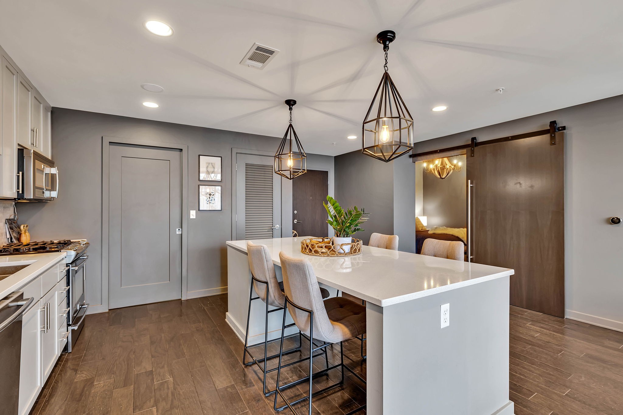 1212 Laurel St Unit: 1704