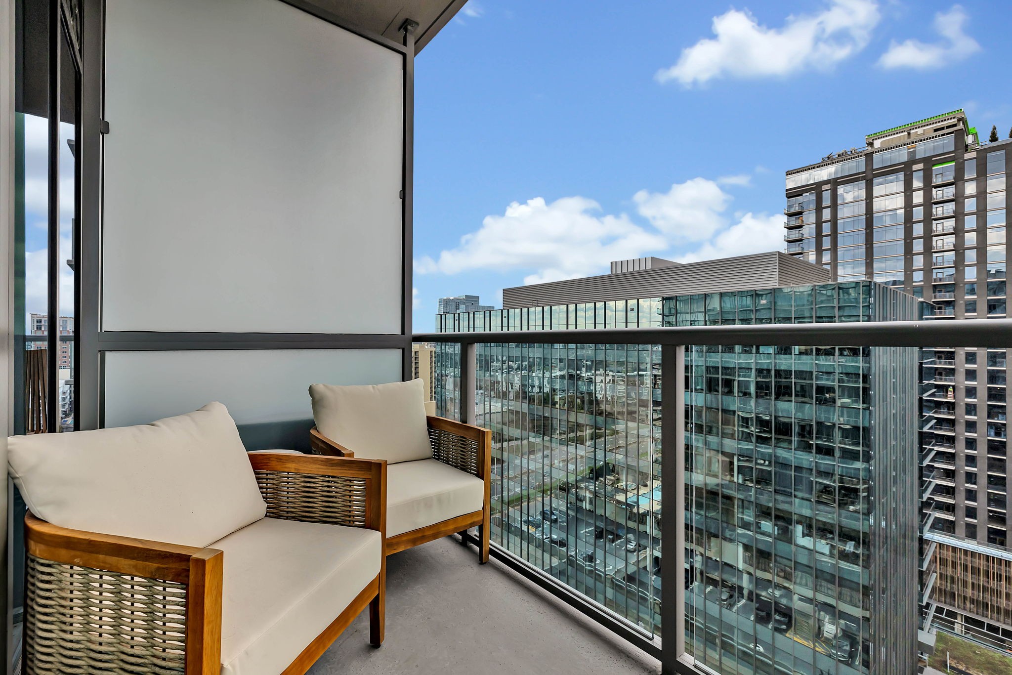 1212 Laurel St Unit: 1704