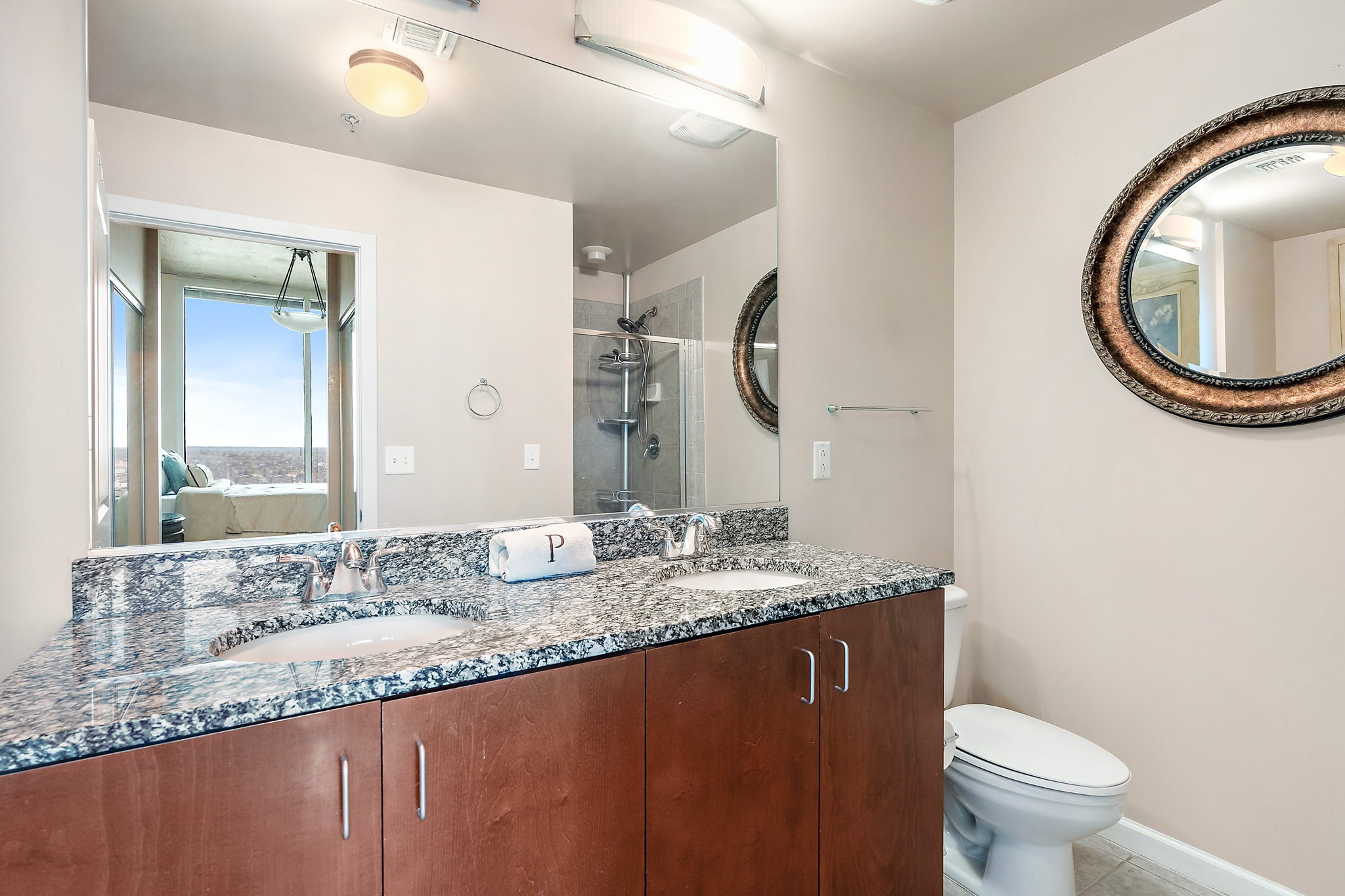 415 Church St Unit: 2513