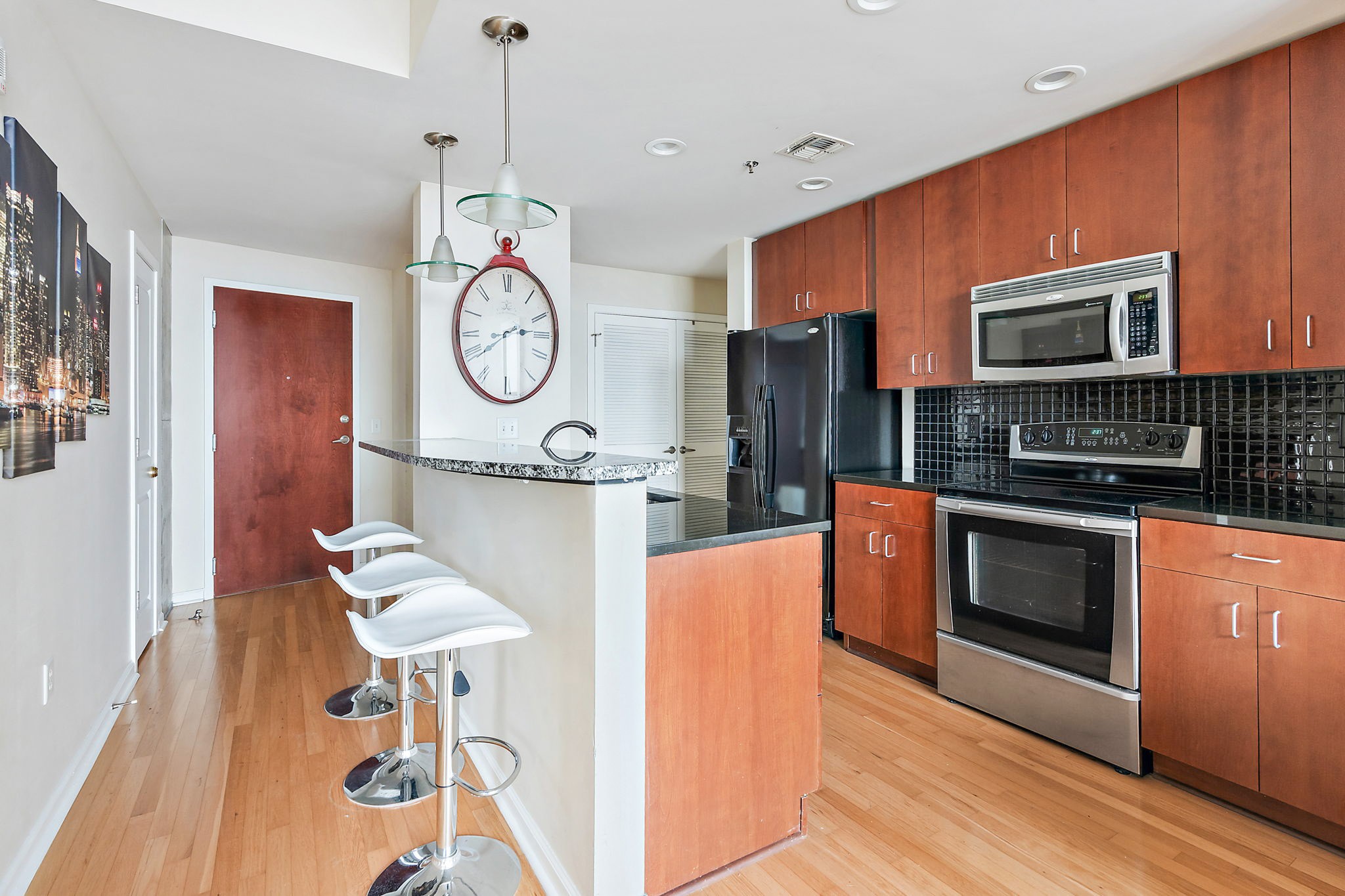 415 Church St Unit: 2513