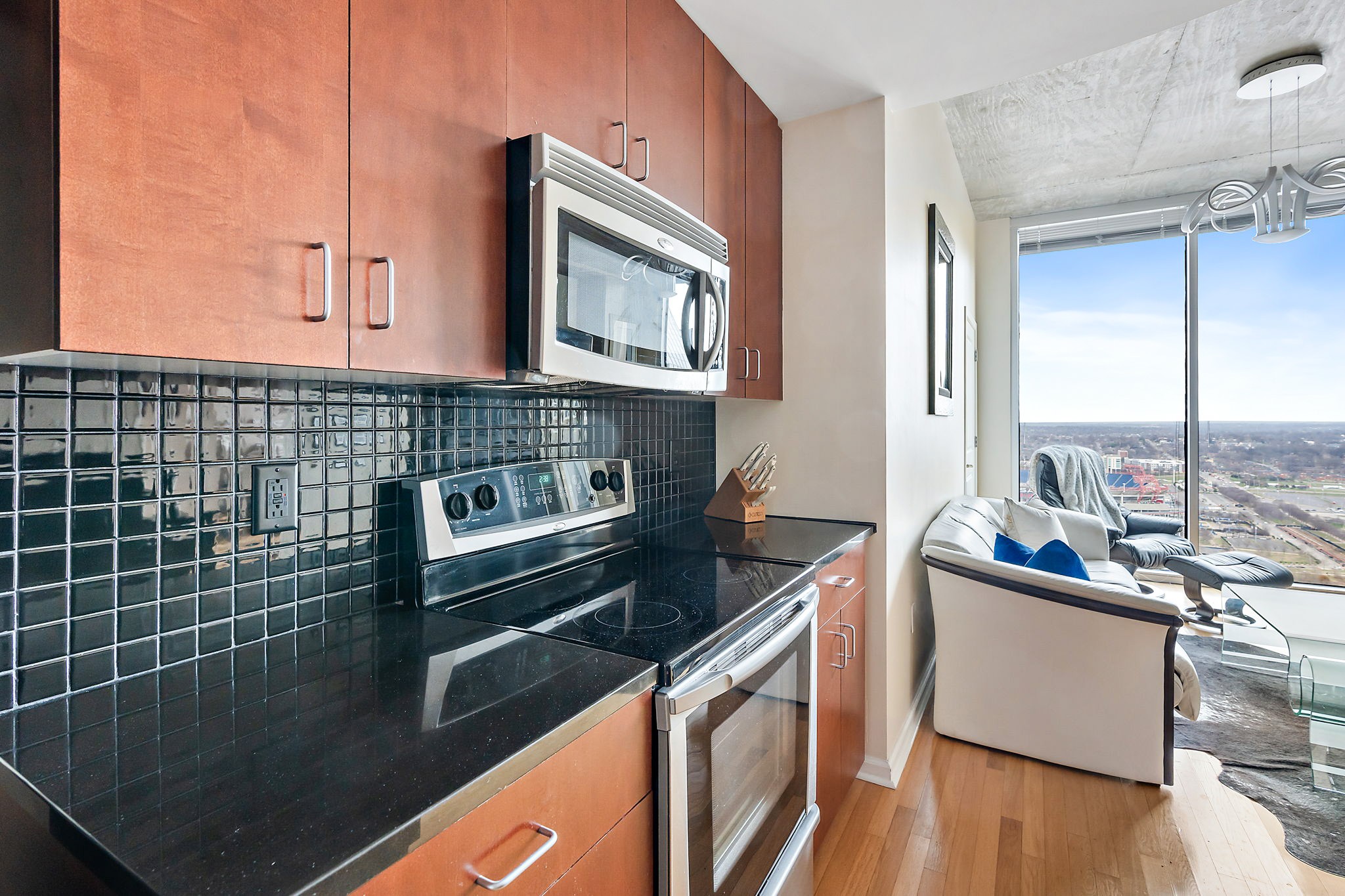 415 Church St Unit: 2513