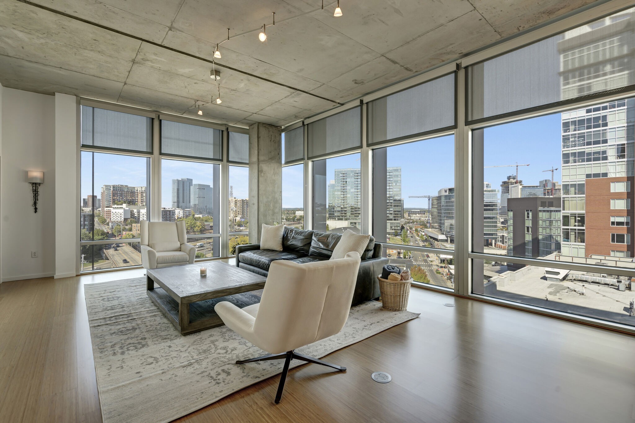 700 12th Ave, S Unit: 801