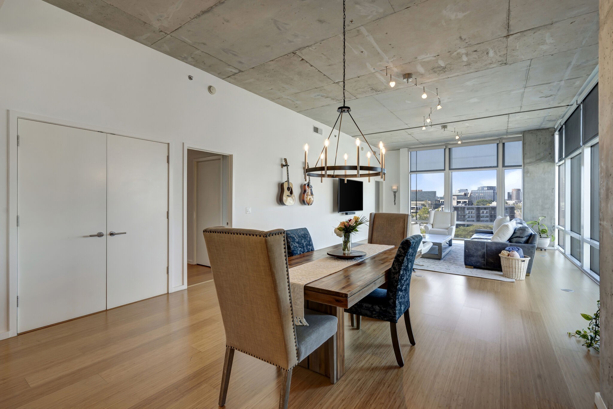 700 12th Ave, S Unit: 801