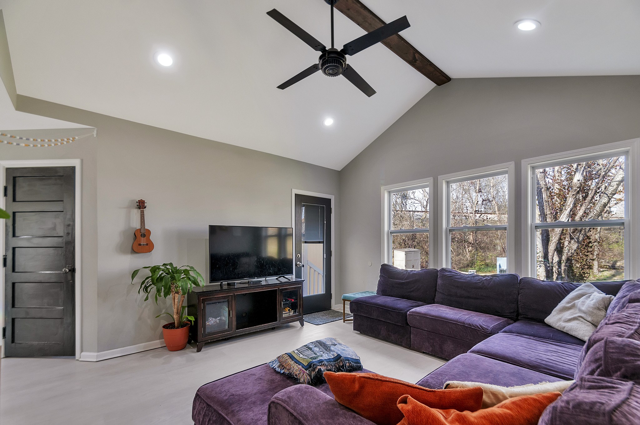 805 W Greenwood Ave
