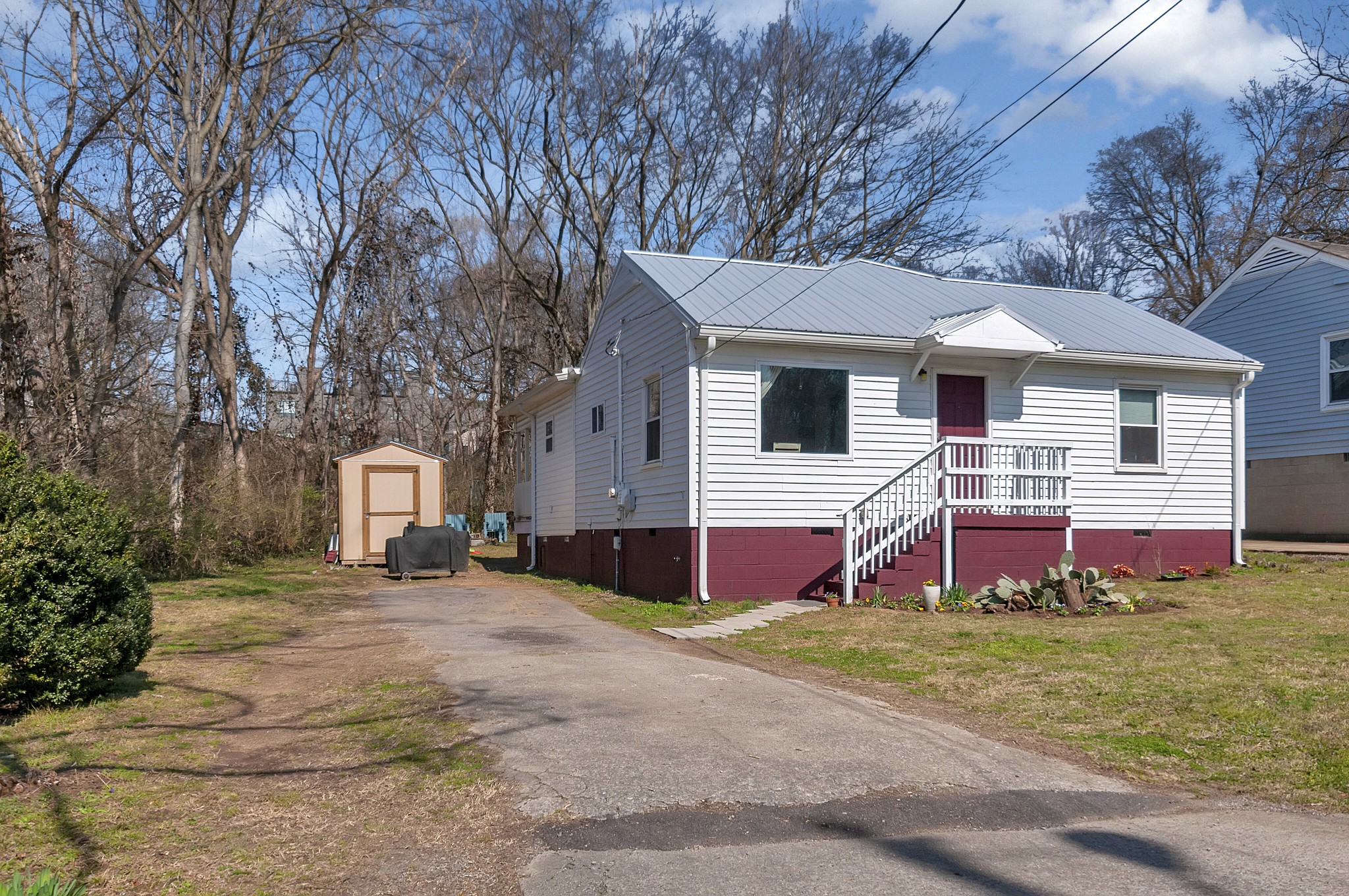805 W Greenwood Ave