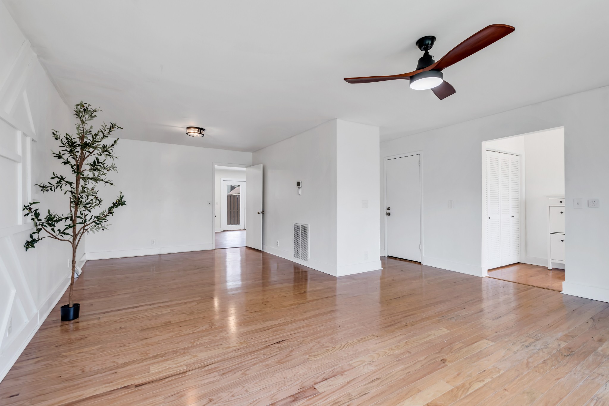 6920 Highland Park Dr