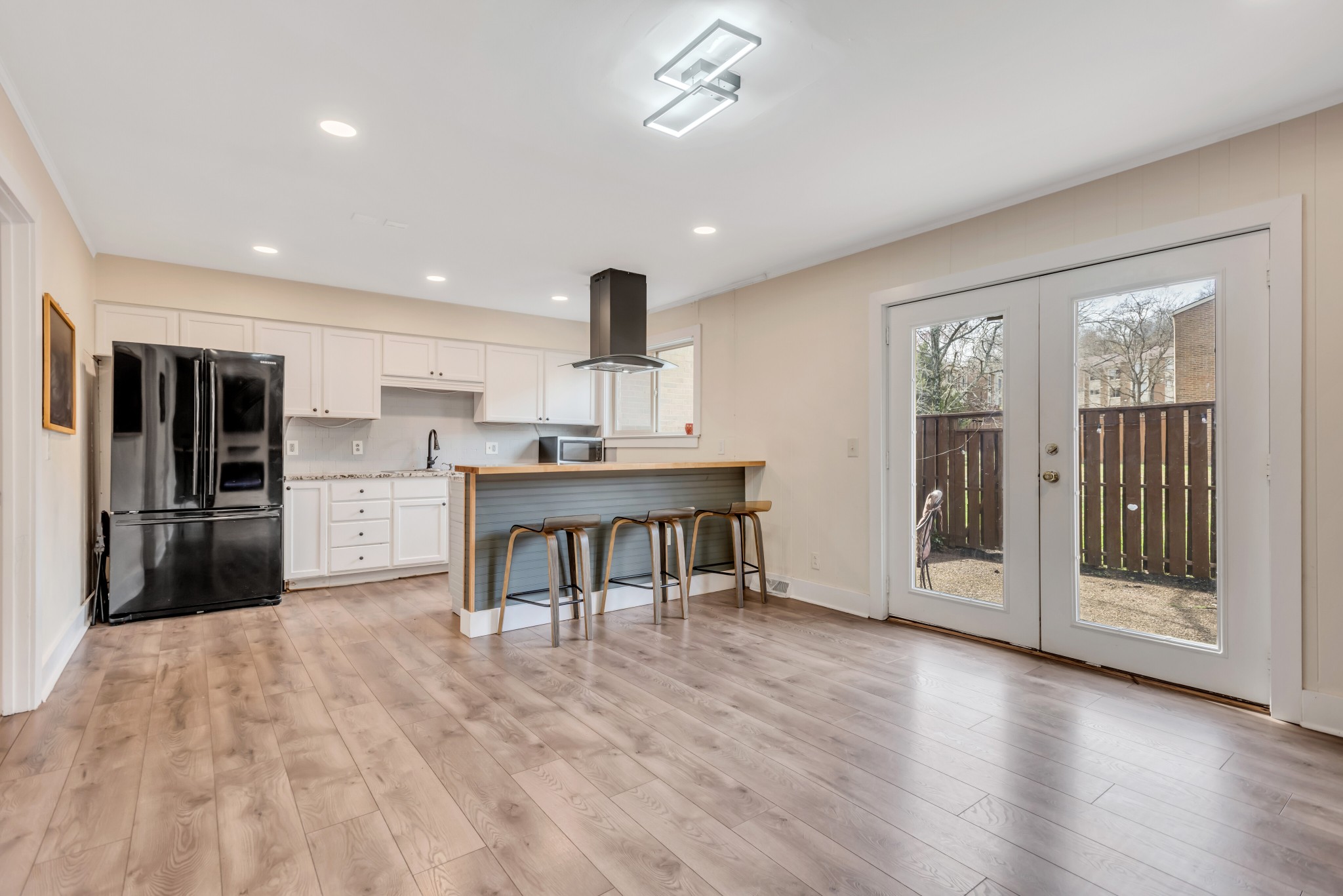 6920 Highland Park Dr