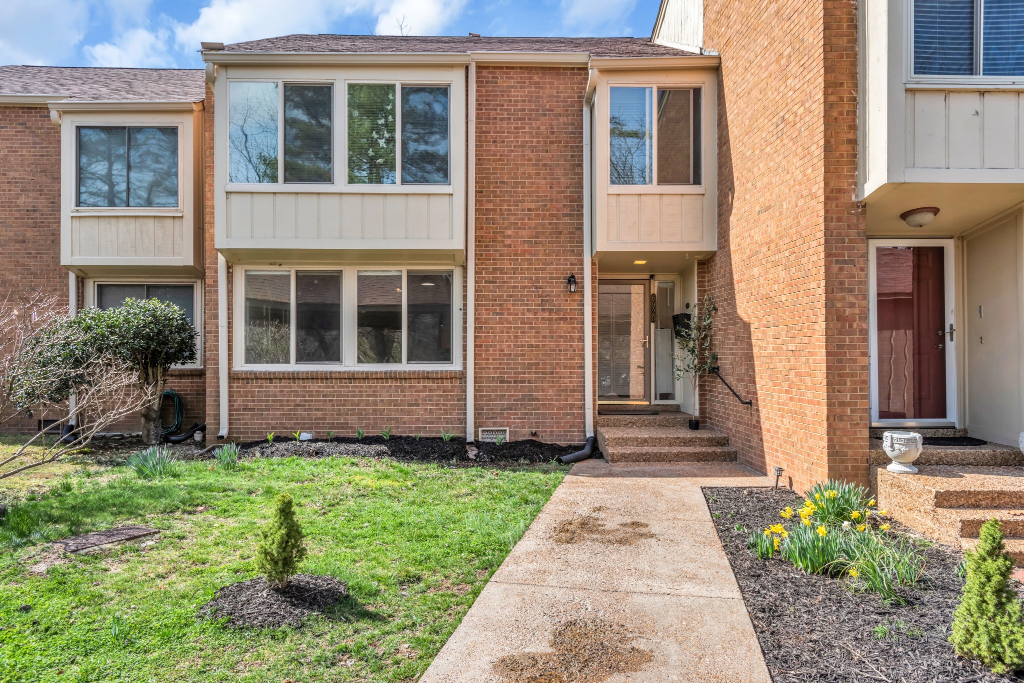 6920 Highland Park Dr
