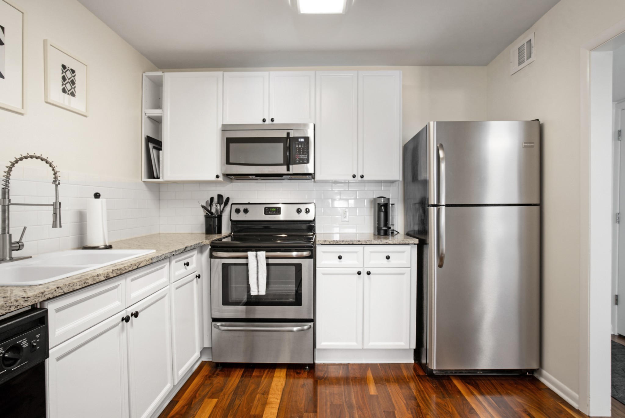 2097 Graybar Ln Unit: C1