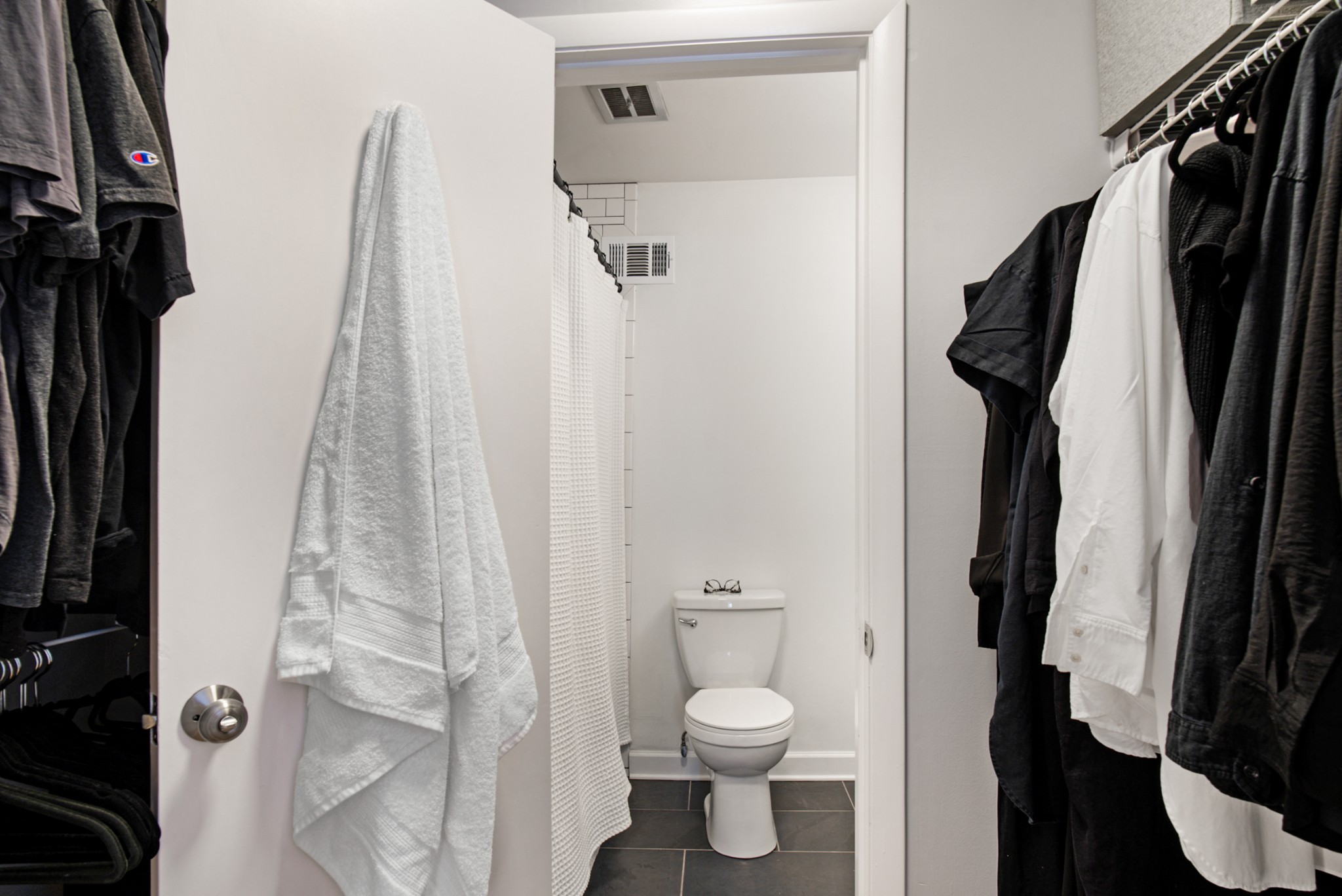 2097 Graybar Ln Unit: C1