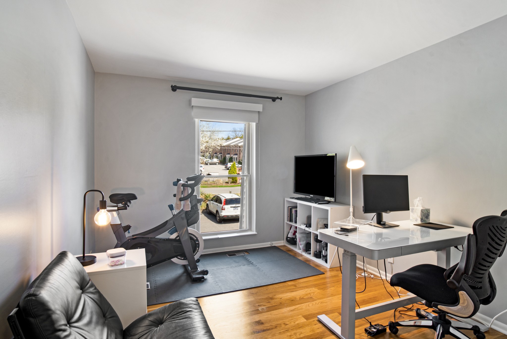 2097 Graybar Ln Unit: C1