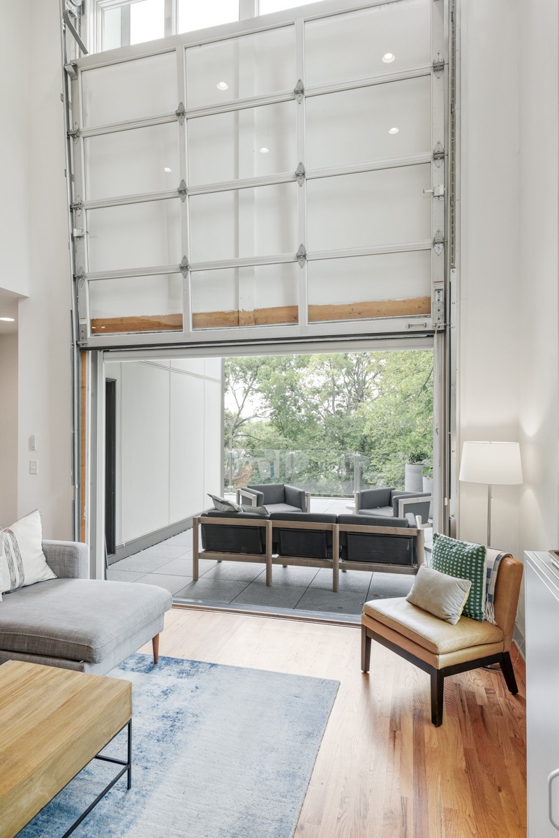 1006 Ozark St