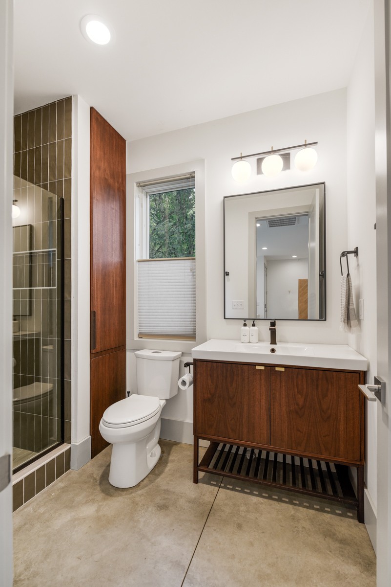 1006 Ozark St