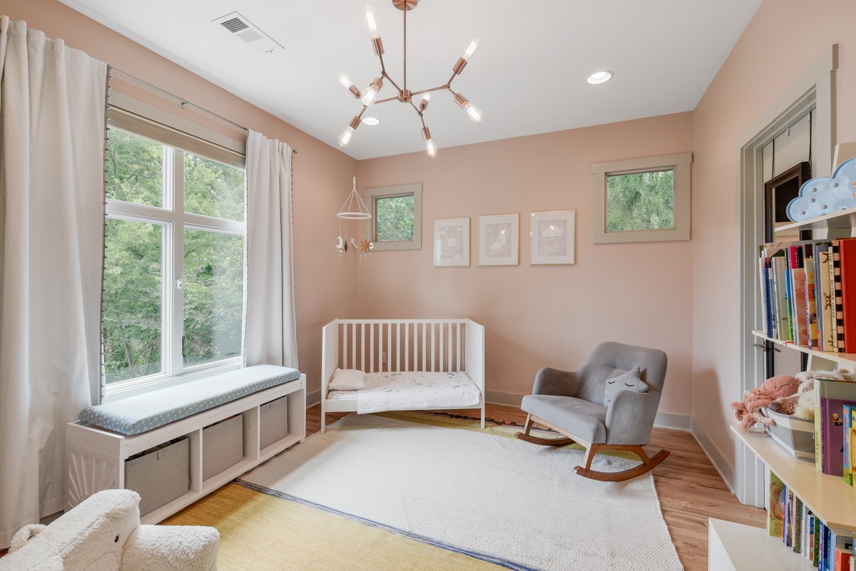 1006 Ozark St