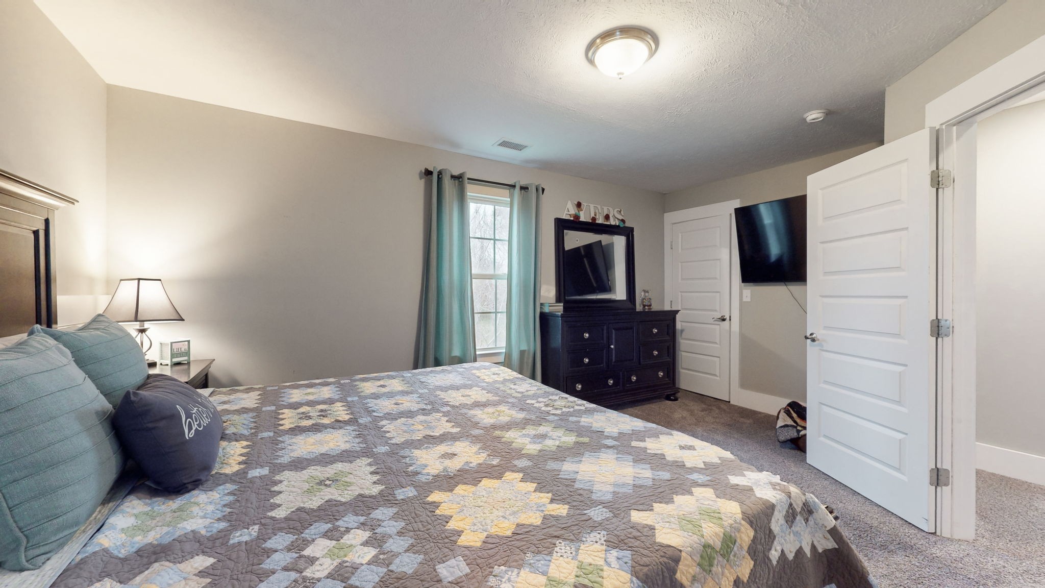 2143 Bell St Unit: C