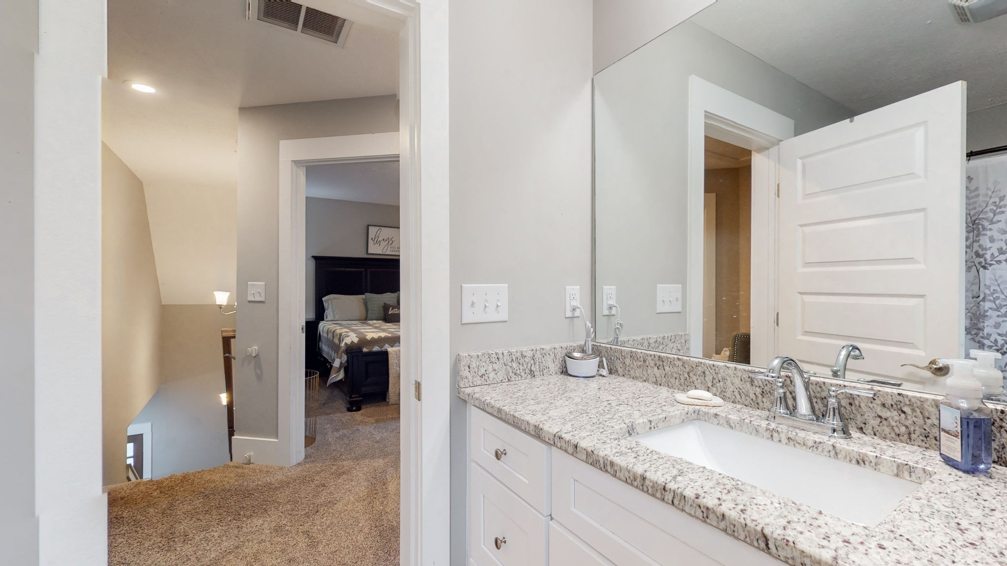 2143 Bell St Unit: C