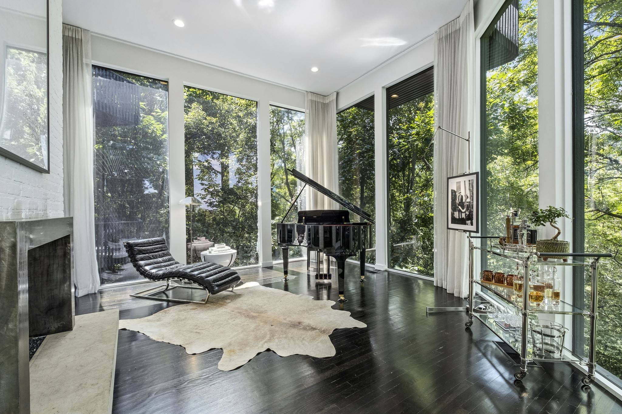 1709 Tyne Blvd