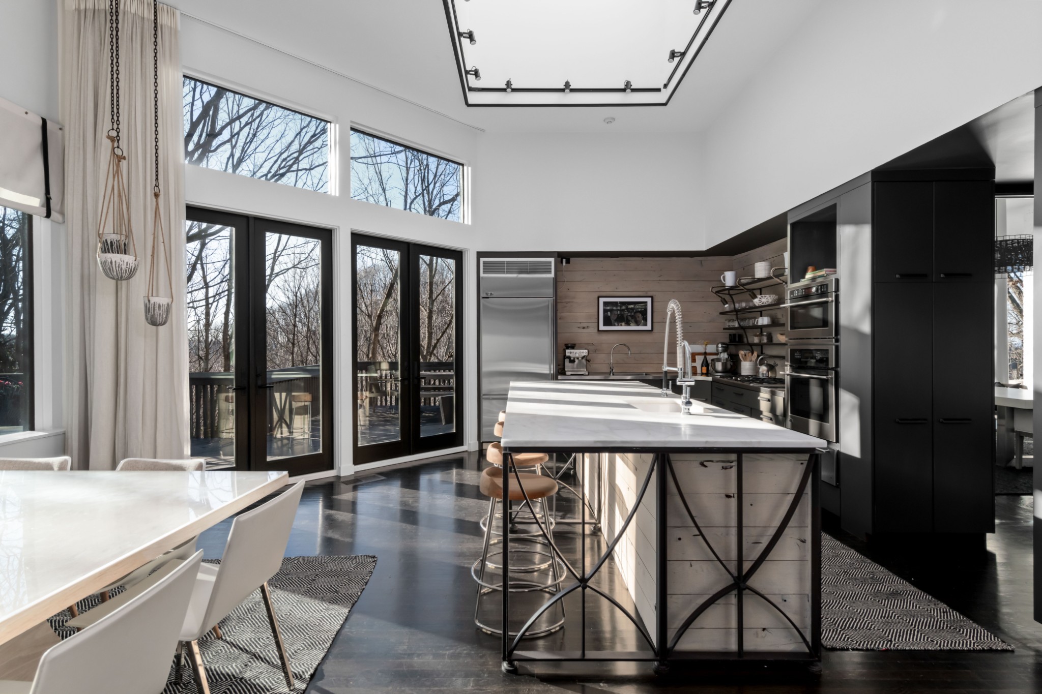 1709 Tyne Blvd