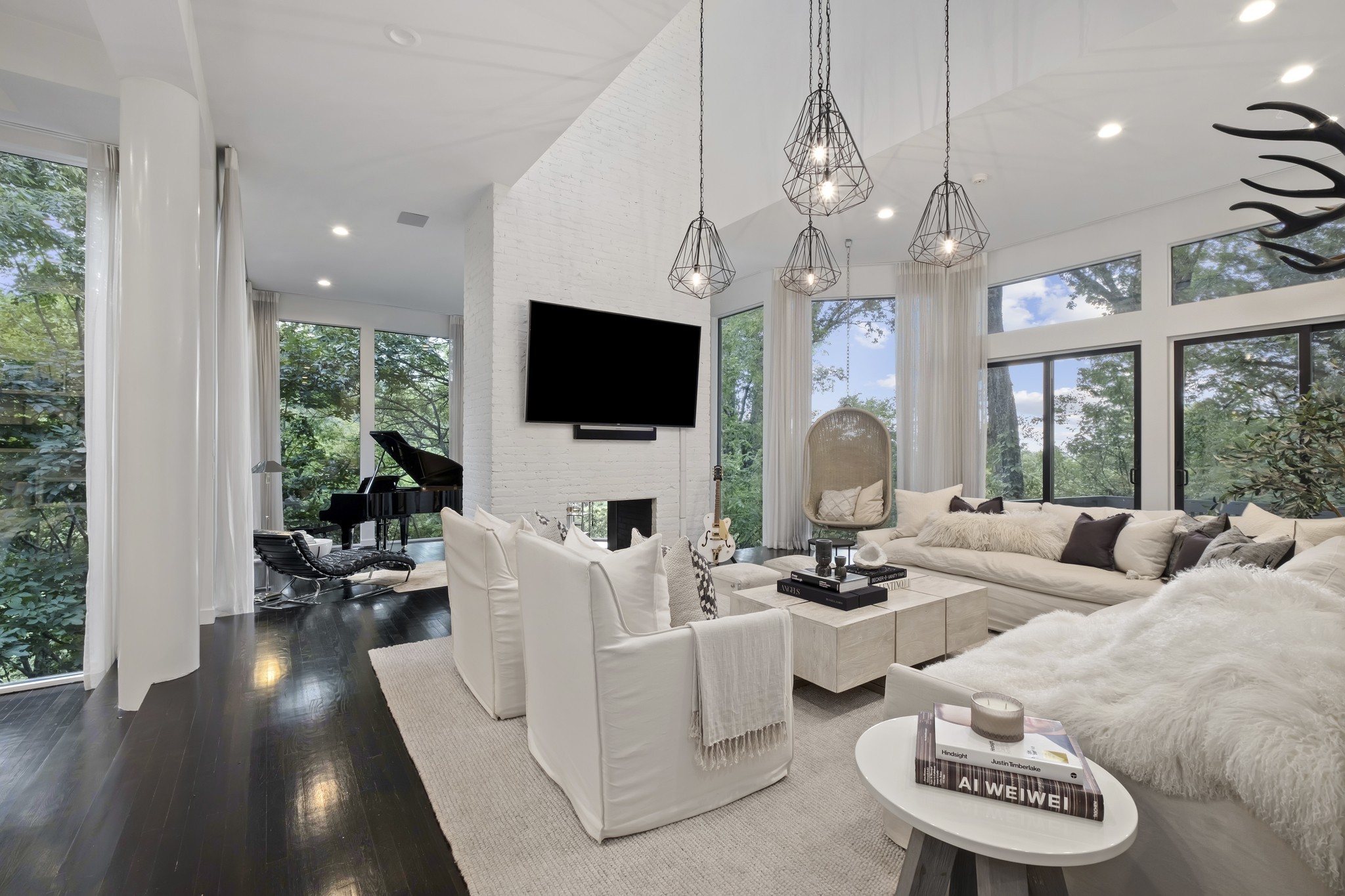 1709 Tyne Blvd