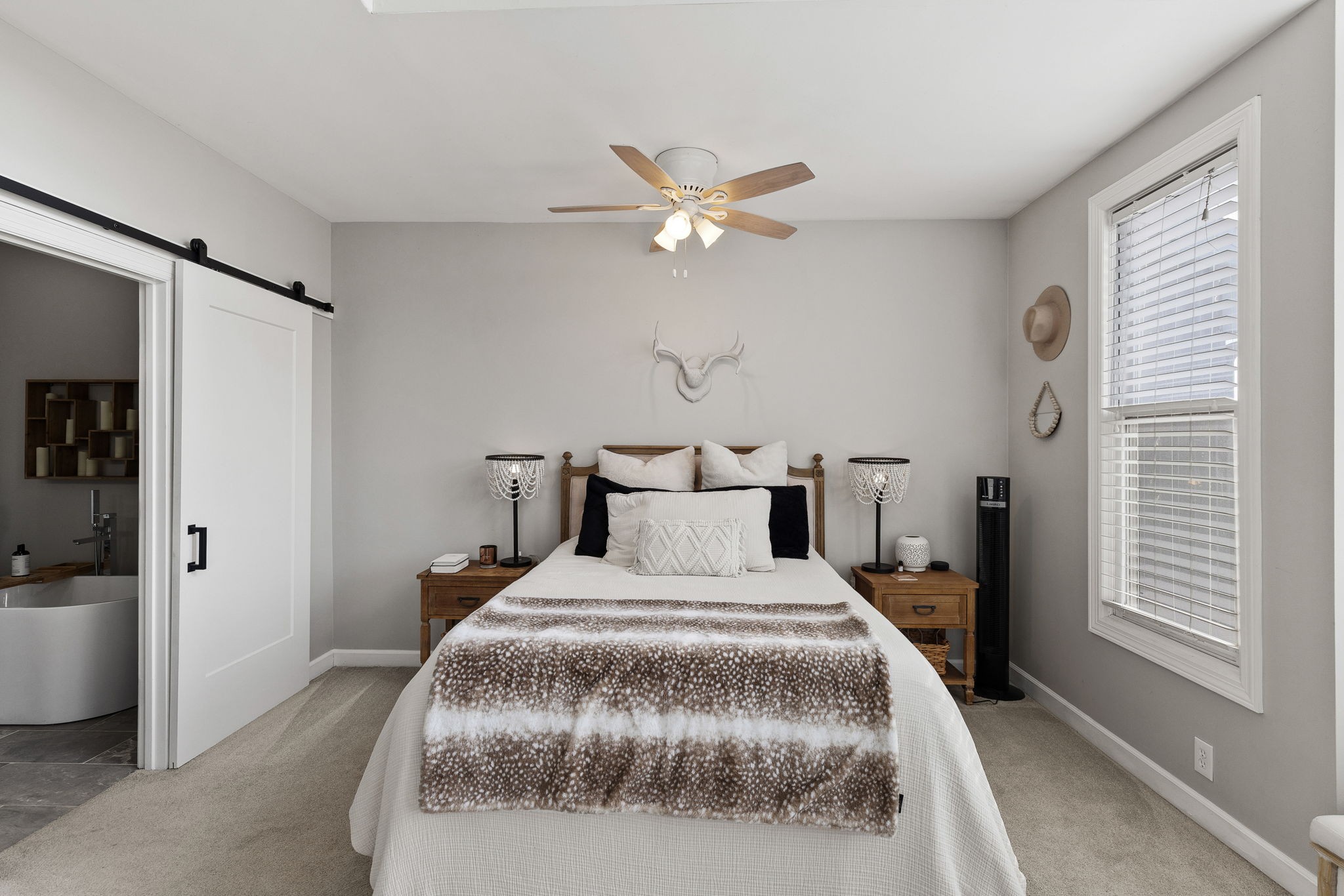 118 Forest Place Cir