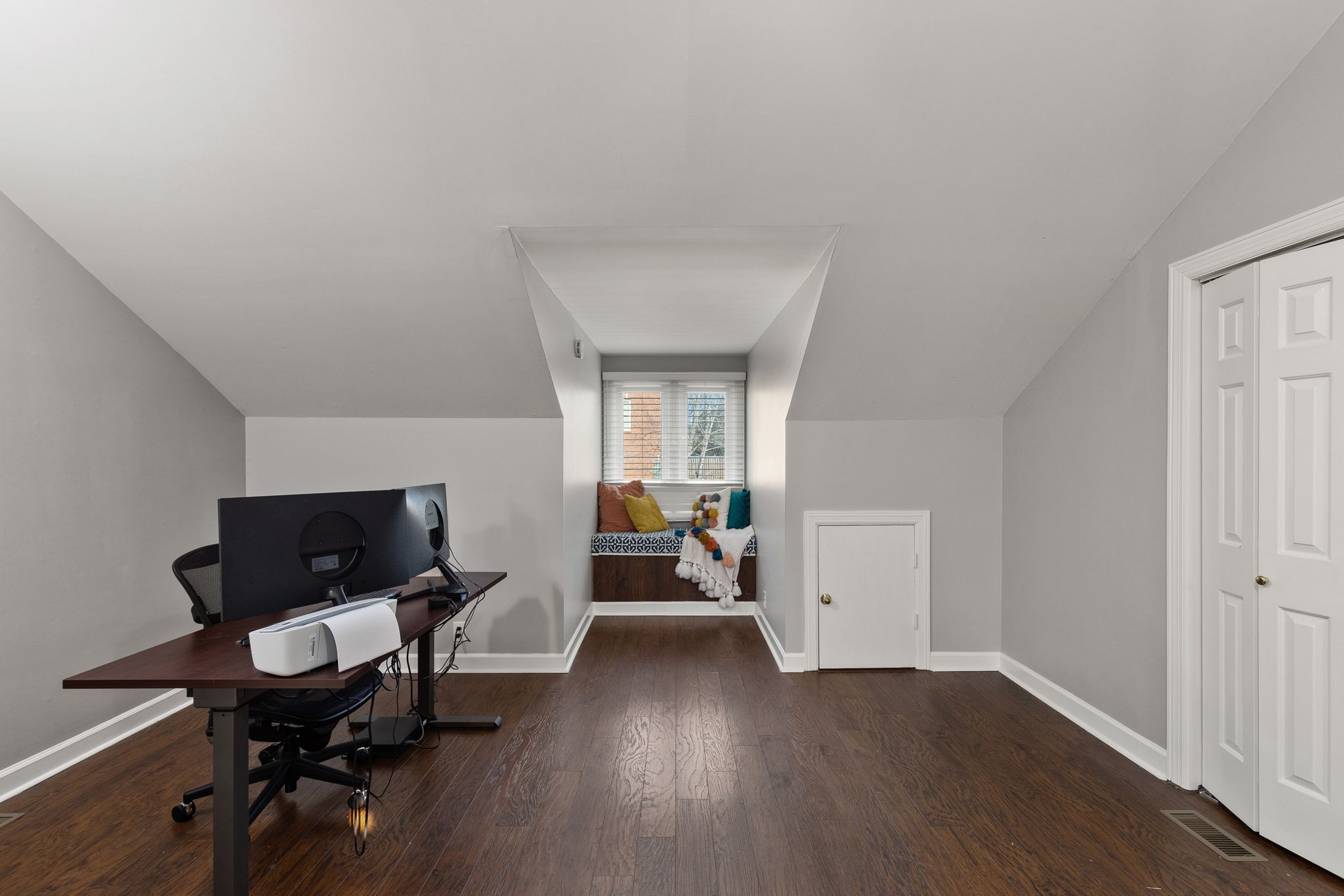 118 Forest Place Cir