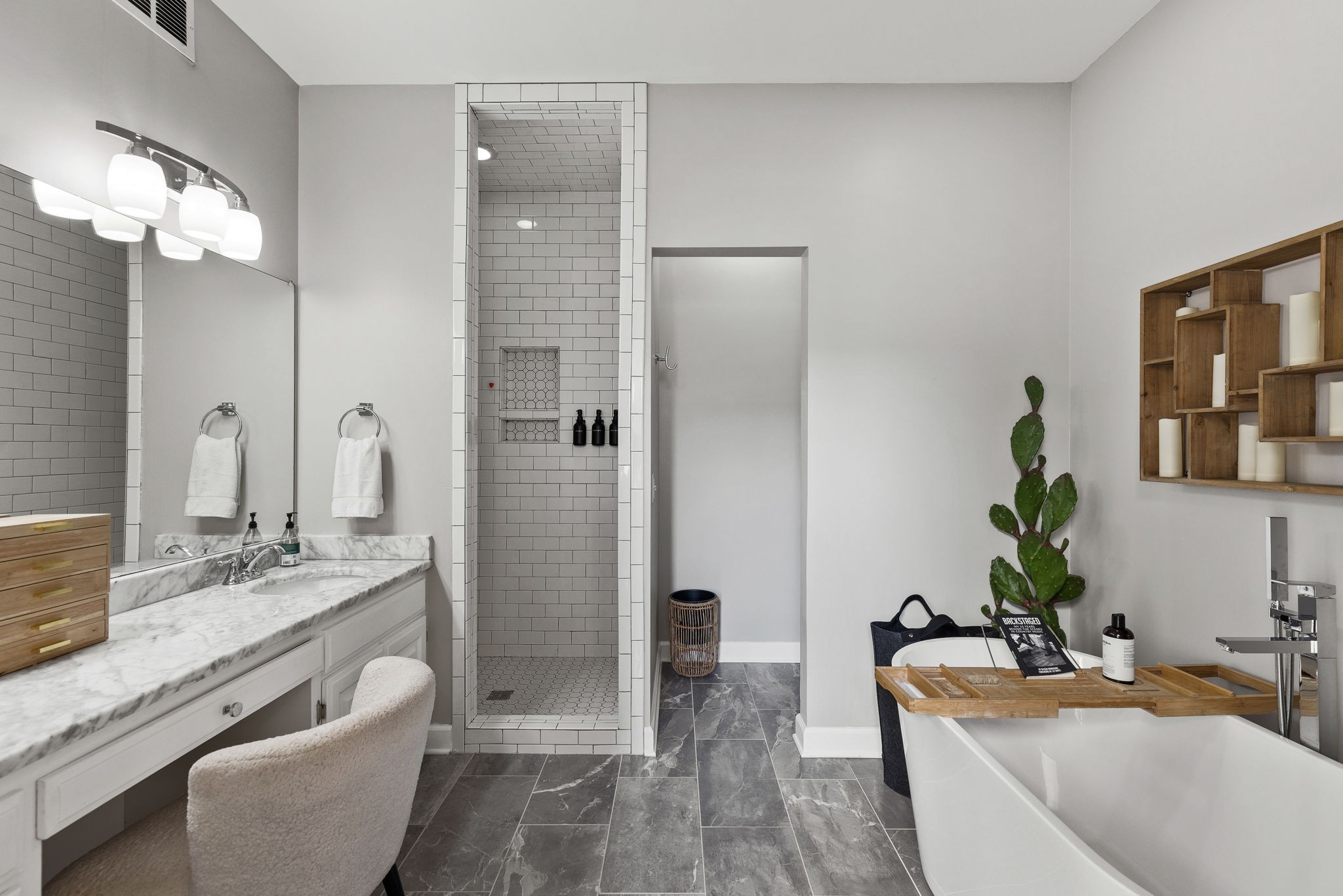 118 Forest Place Cir