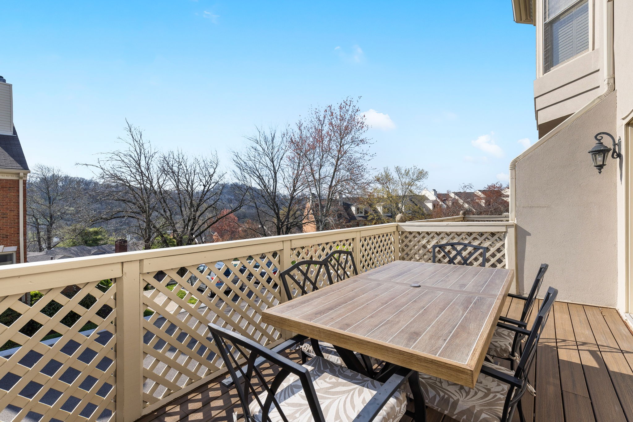 118 Forest Place Cir