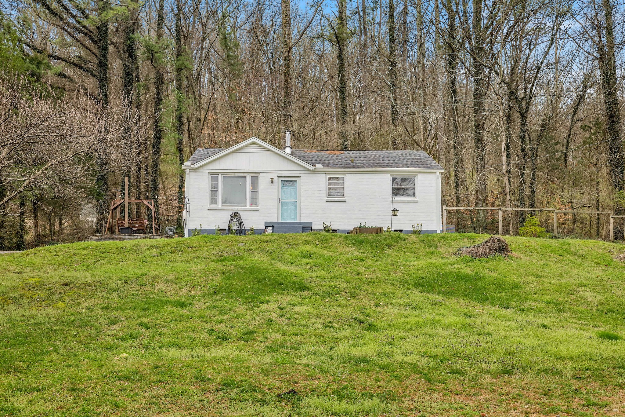 7064 River Road Pike