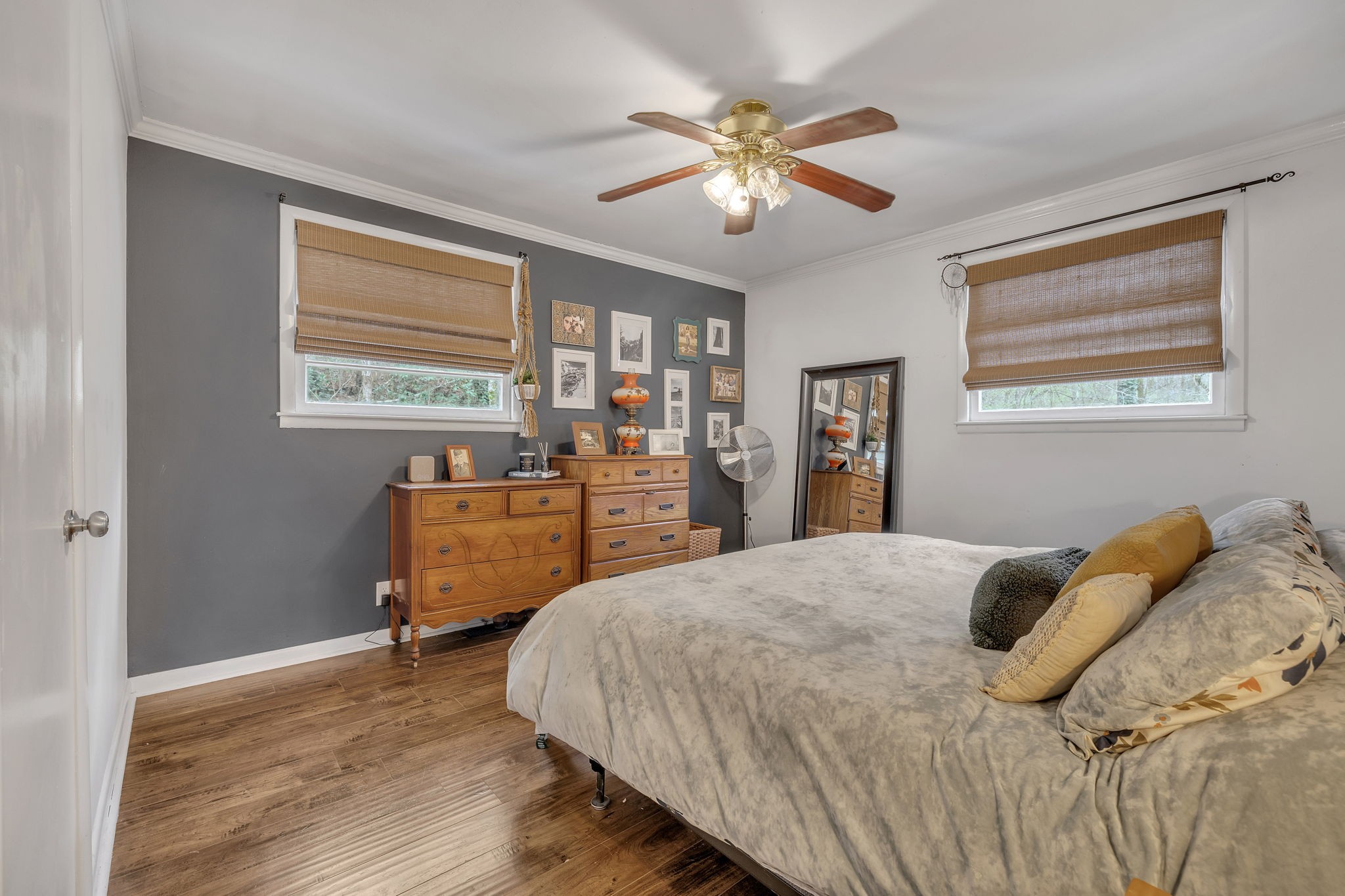 7064 River Road Pike