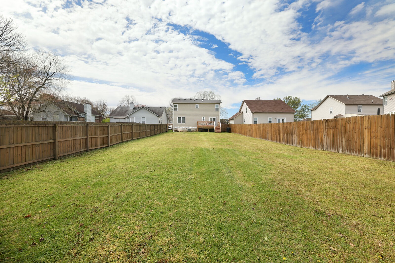 2920 Steamboat Dr