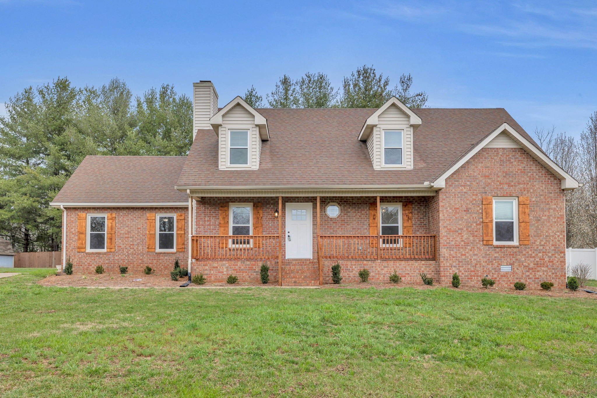 2314 N Bellah Ct