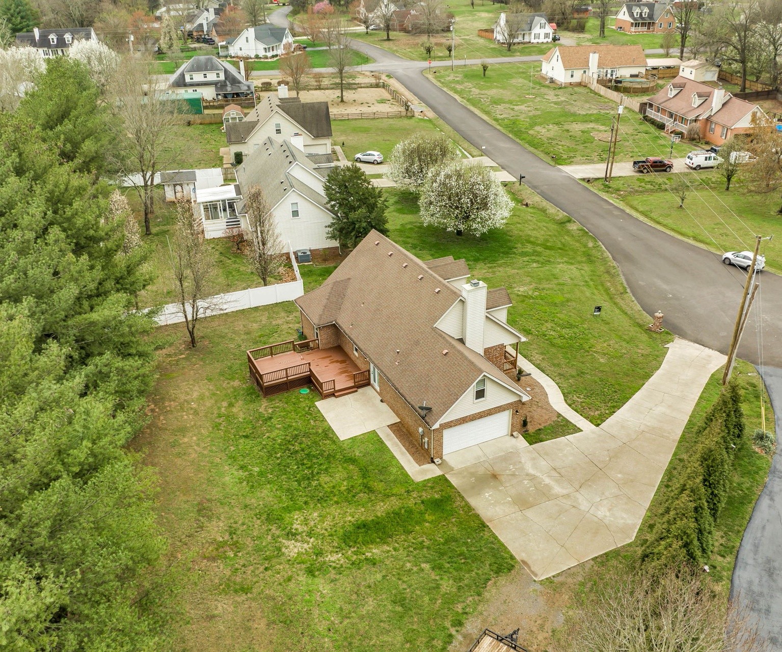 2314 N Bellah Ct