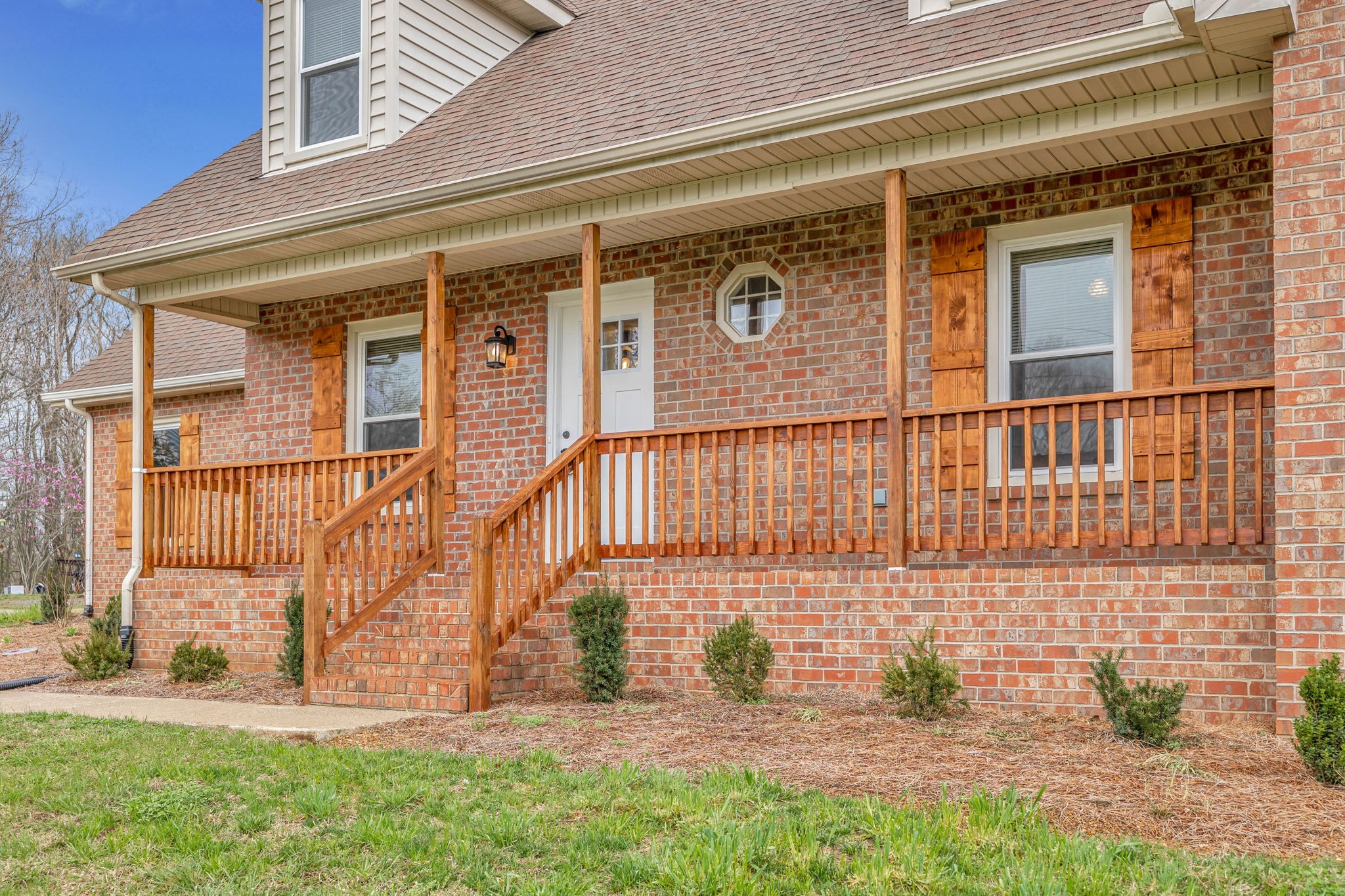 2314 N Bellah Ct