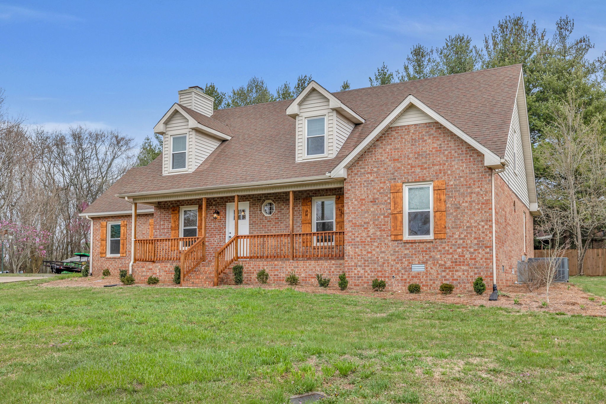 2314 N Bellah Ct