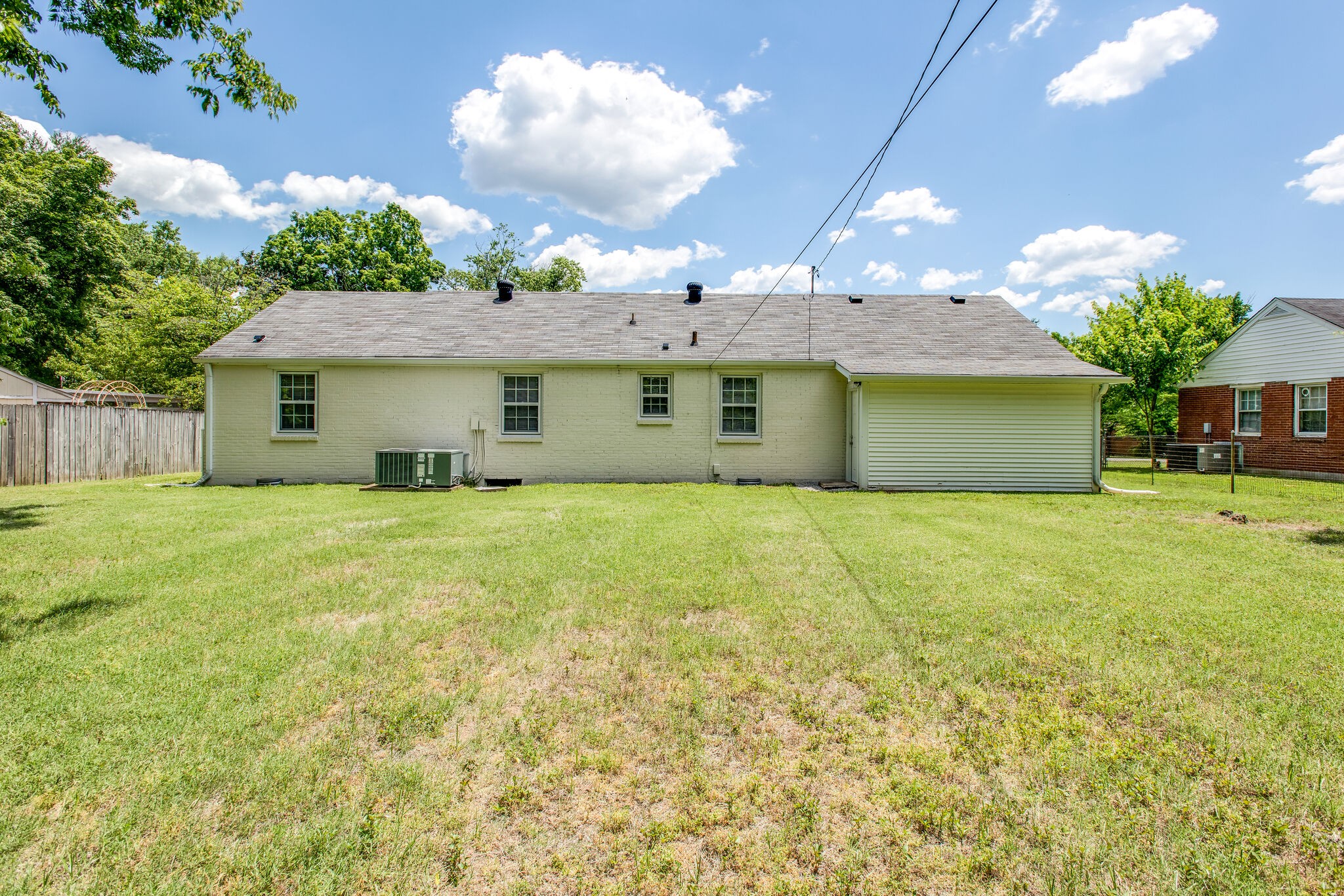204 Ridgeway Dr