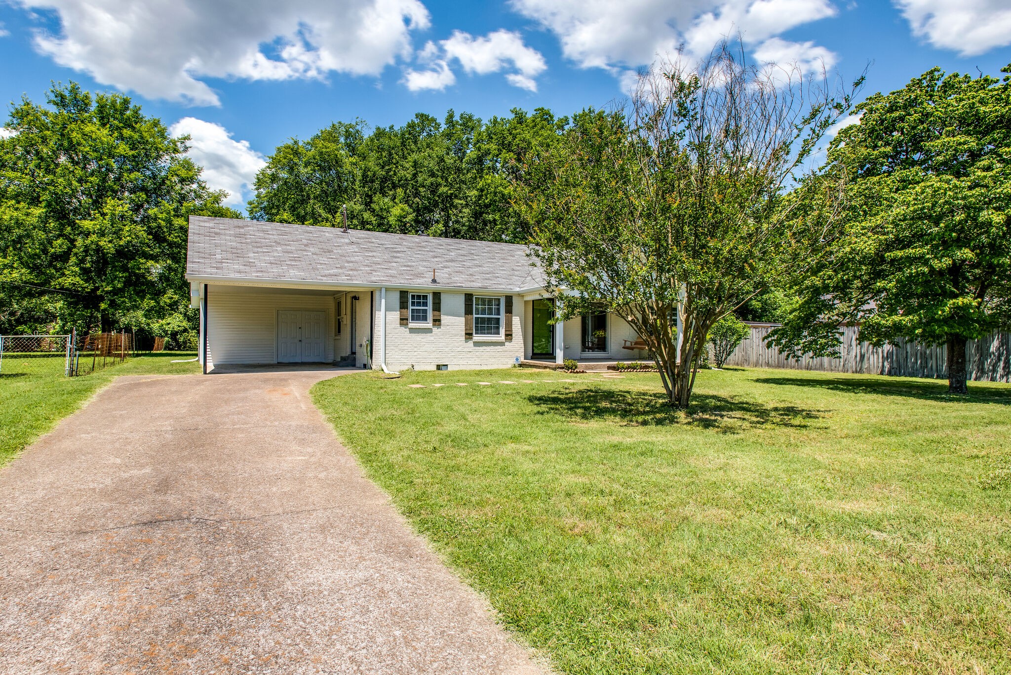 204 Ridgeway Dr