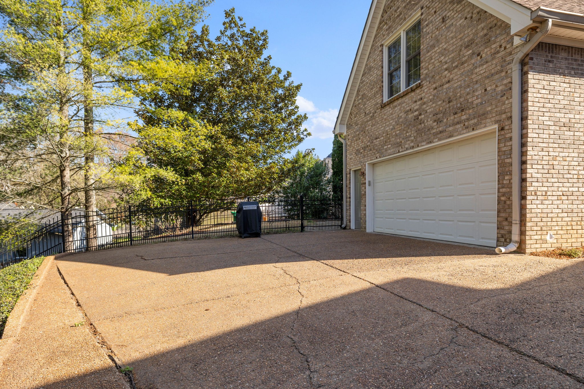 126 Belle Glen Dr