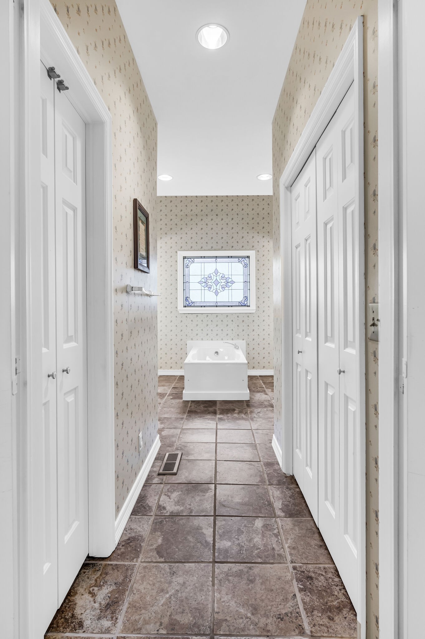 122 Belle Glen Dr