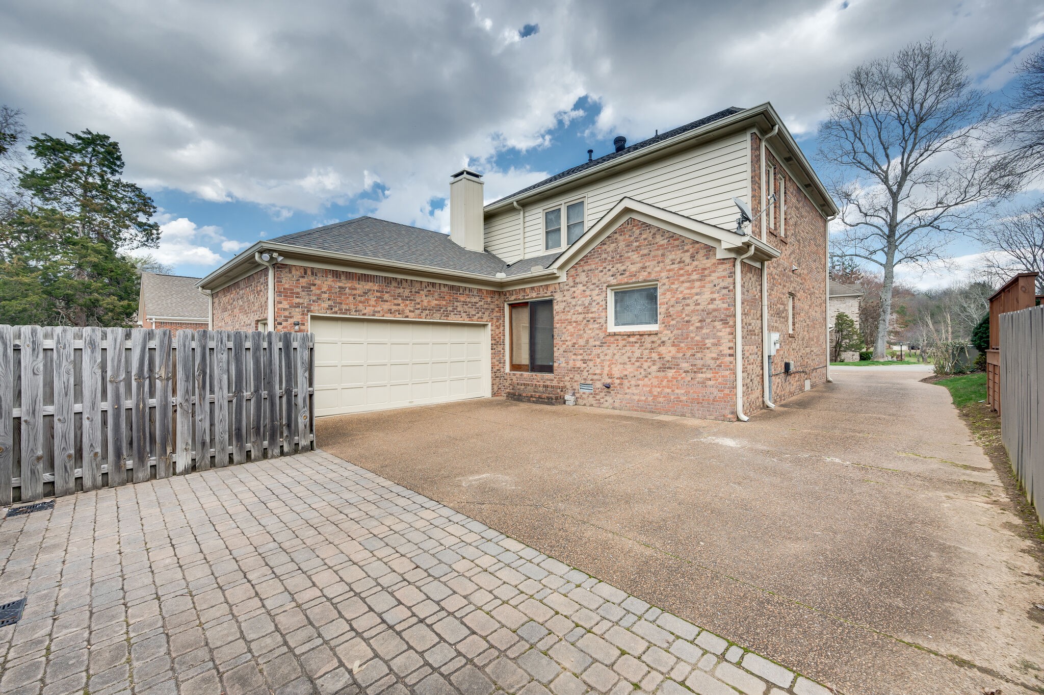 122 Belle Glen Dr