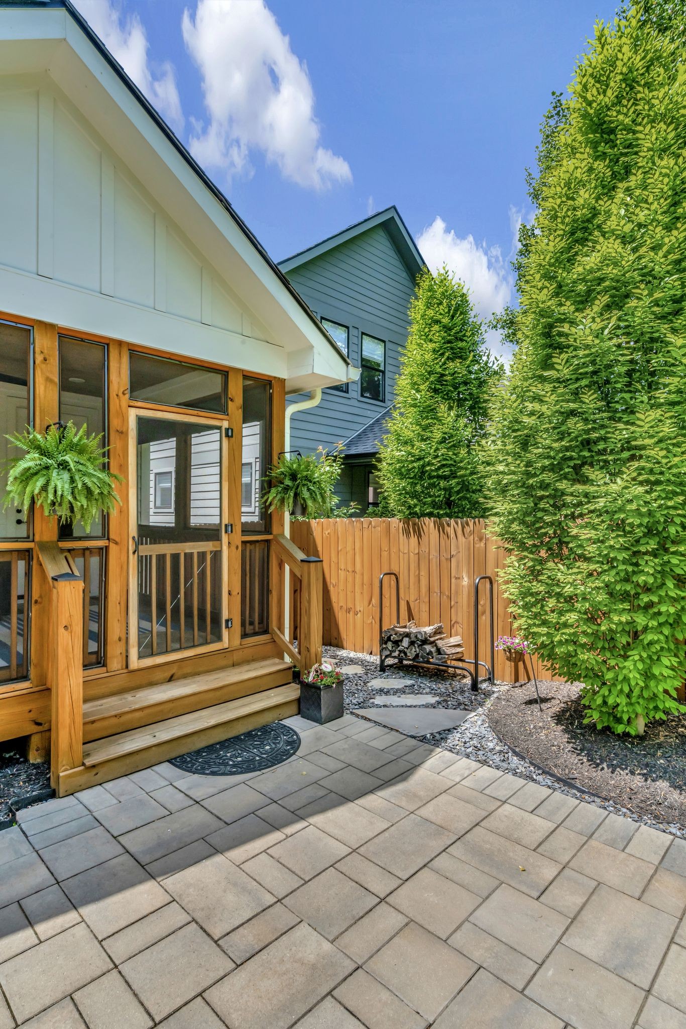 913 Crescent Hill Rd Unit: A