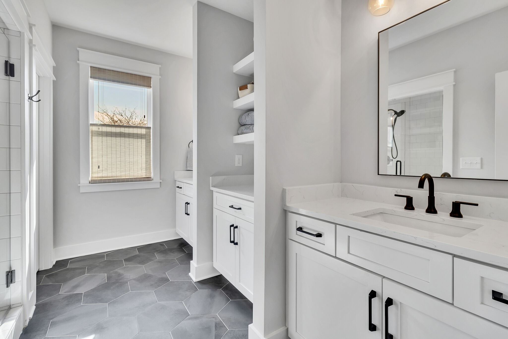 913 Crescent Hill Rd Unit: A