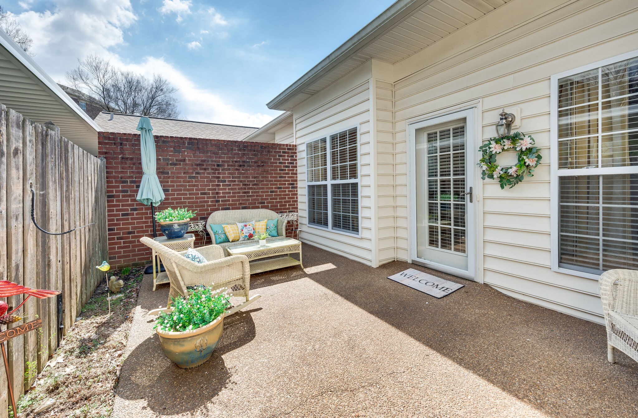 7135 Sunrise Cir
