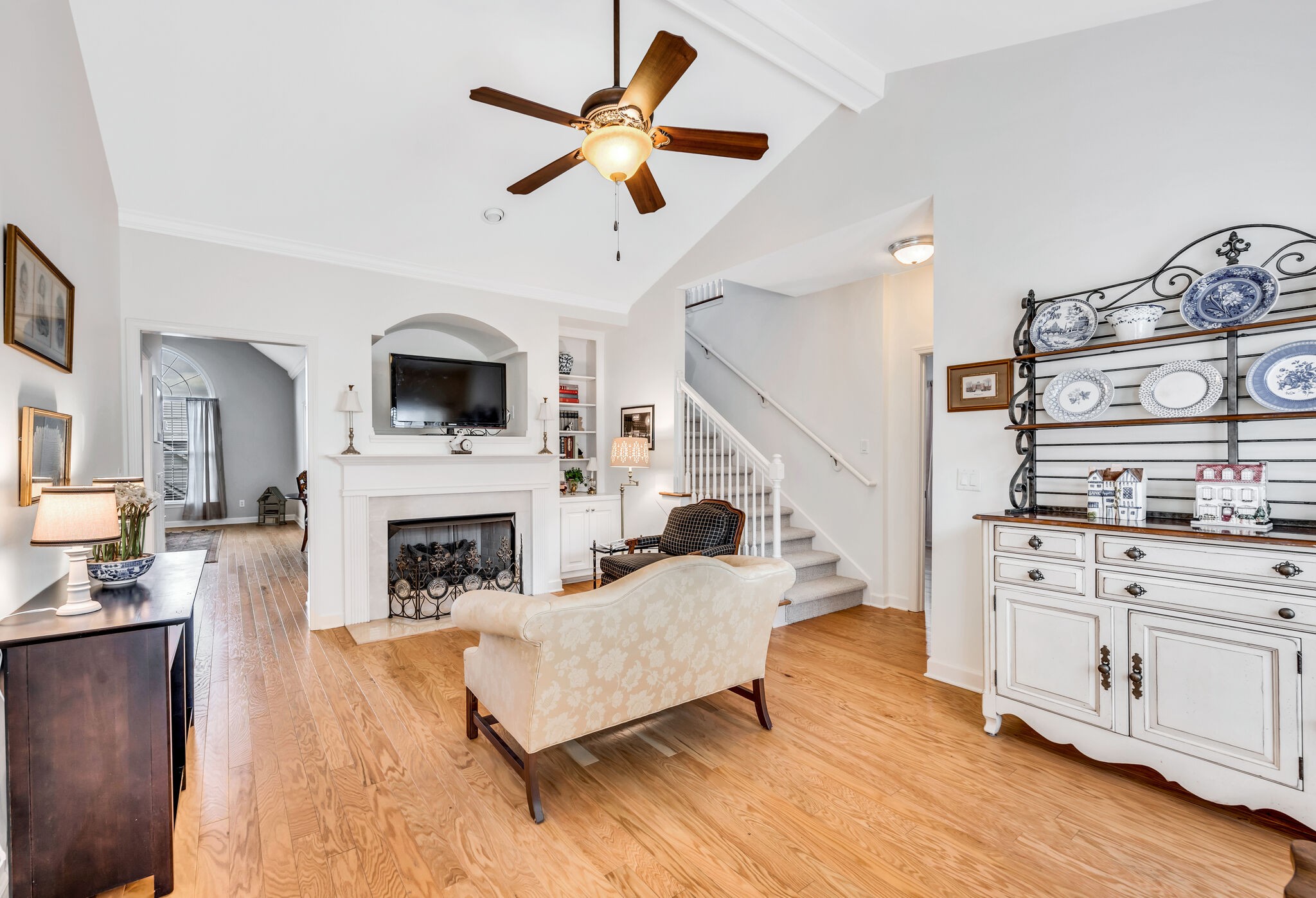 7135 Sunrise Cir