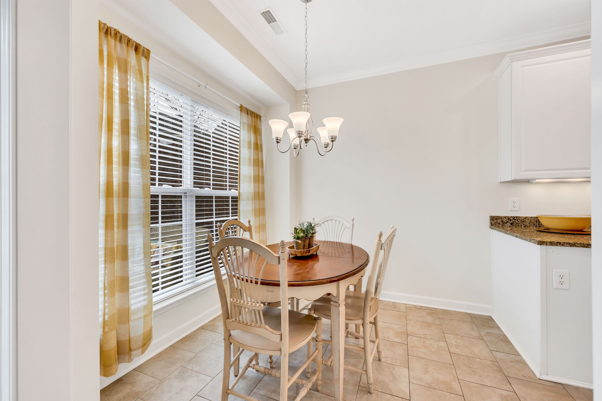 7135 Sunrise Cir