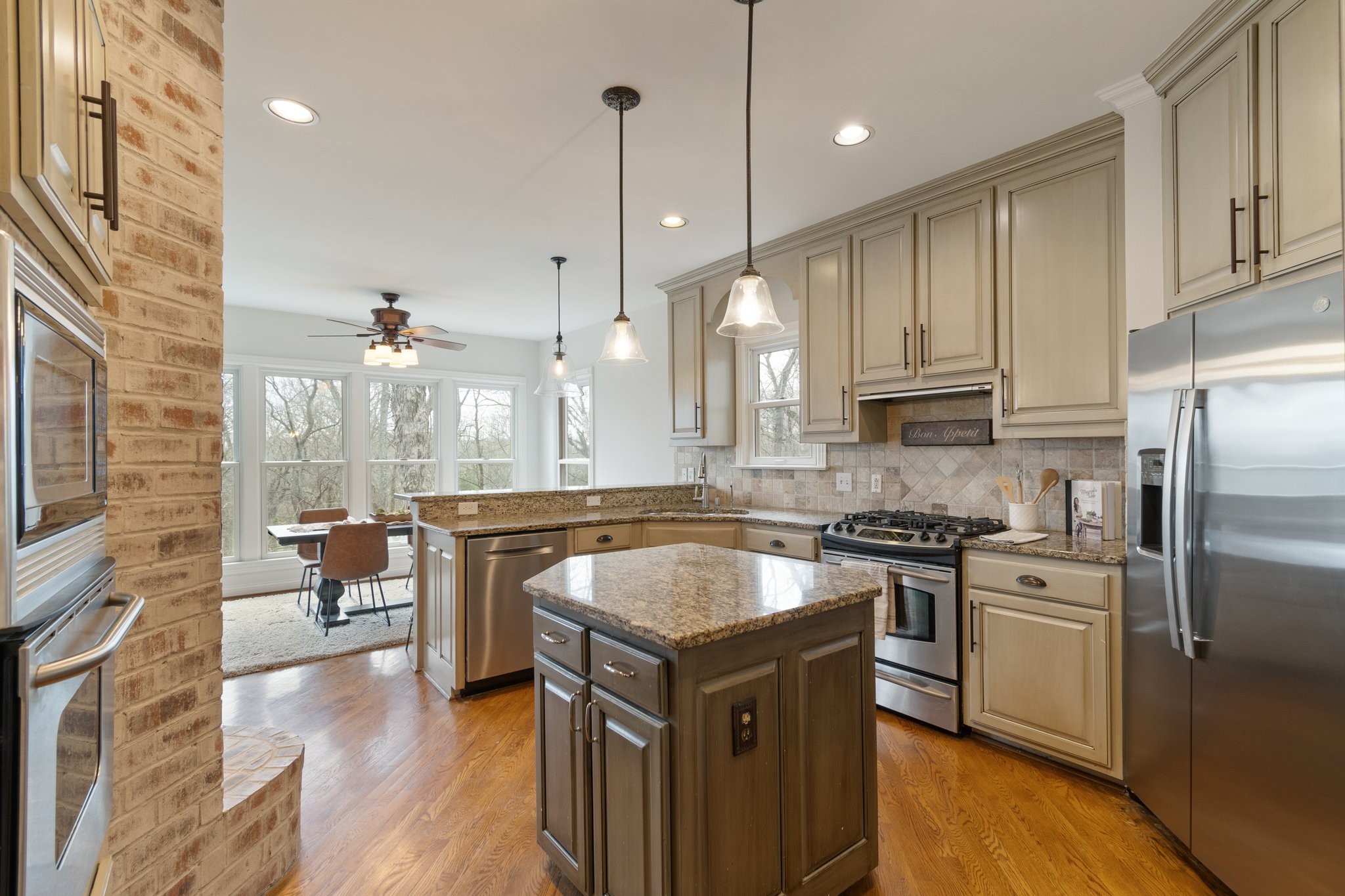 914 Elmington Ct