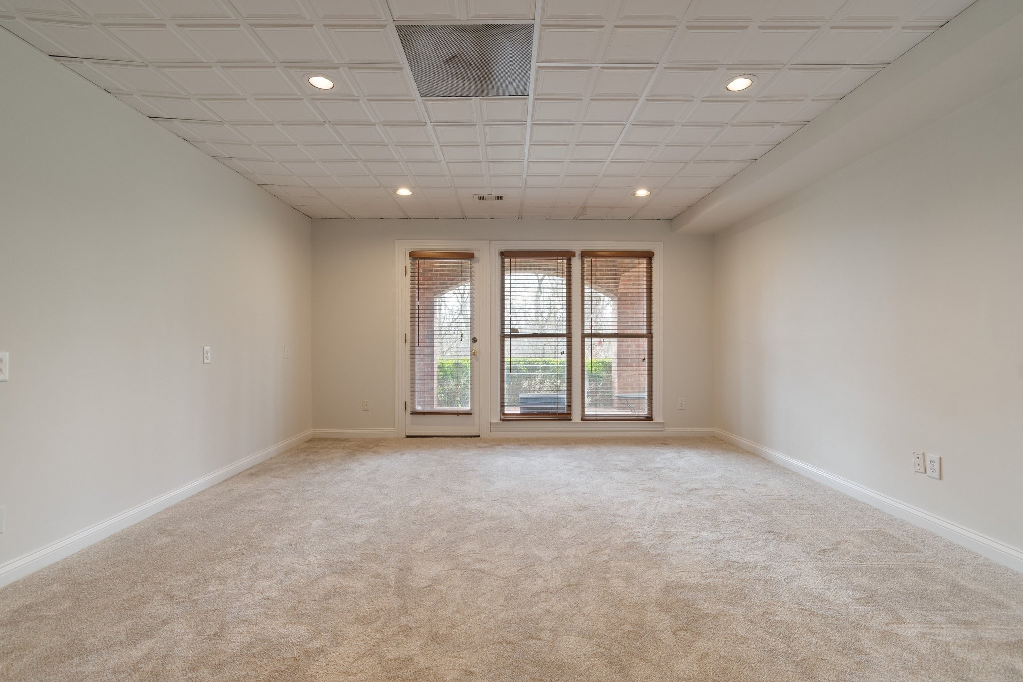 914 Elmington Ct