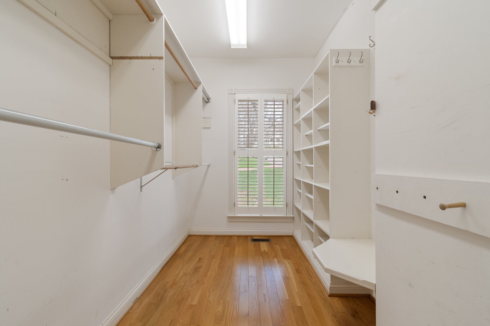 914 Elmington Ct