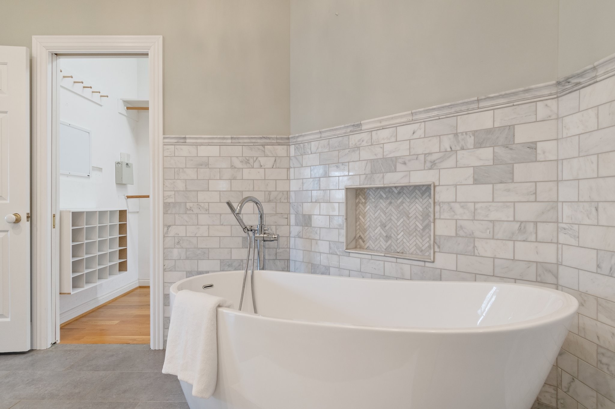 914 Elmington Ct