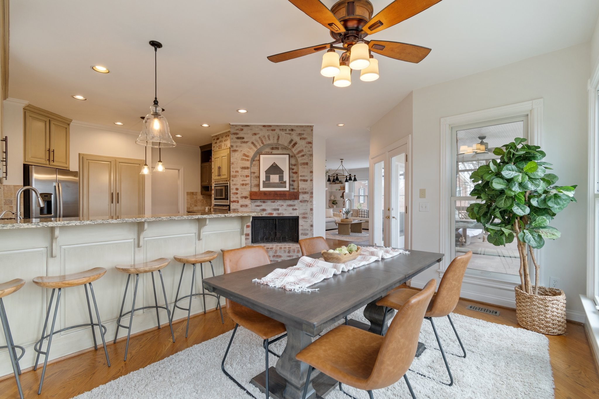 914 Elmington Ct